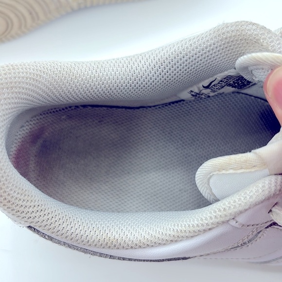 Nike Air Force 1 ‘07 white size 8.5 - Picture 7 of 9